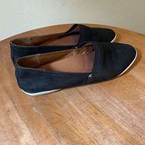 Frye slip on